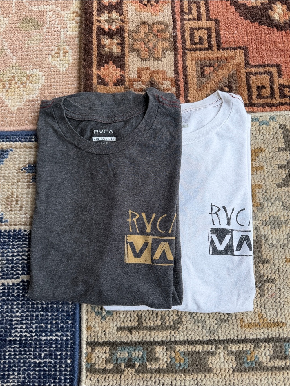 2 RVCA Short Sleeve Tshirts in Charcoal and White ~ Large ~ Florida Panthers